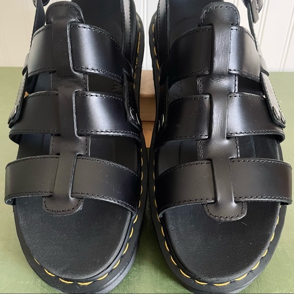 NWT Dr. Martens TERRY Fisherman's Sandals in Black Leather - Picture 3 of 9